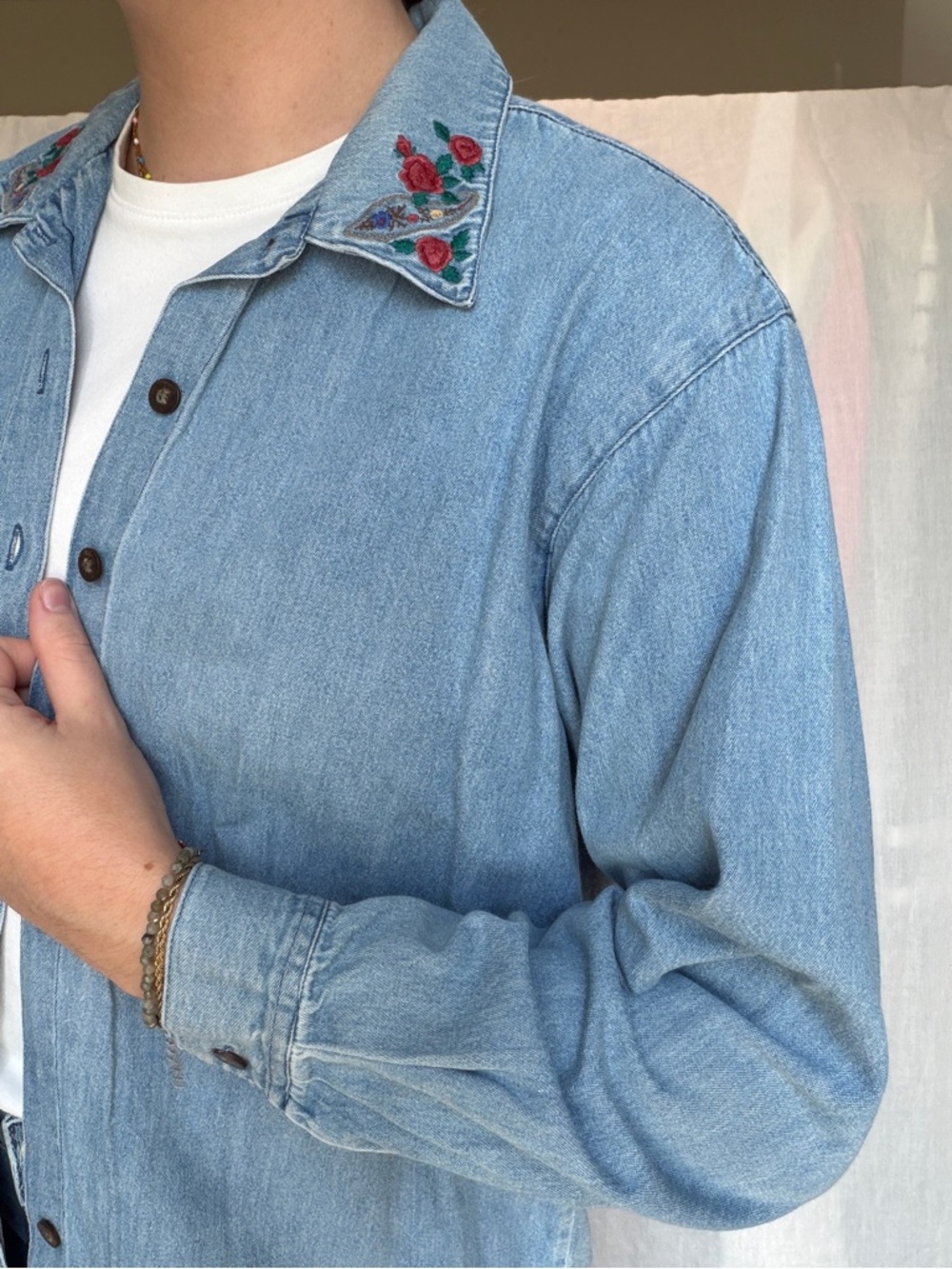Vintage denim button up with floral embroidered collar size MP 100% cotton - Picture 3 of 5